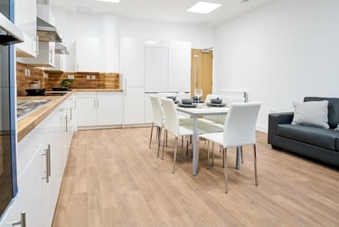 1 bed studio, St Leonards Gate, City Centre, Lancaster, LA11NN - Image 11